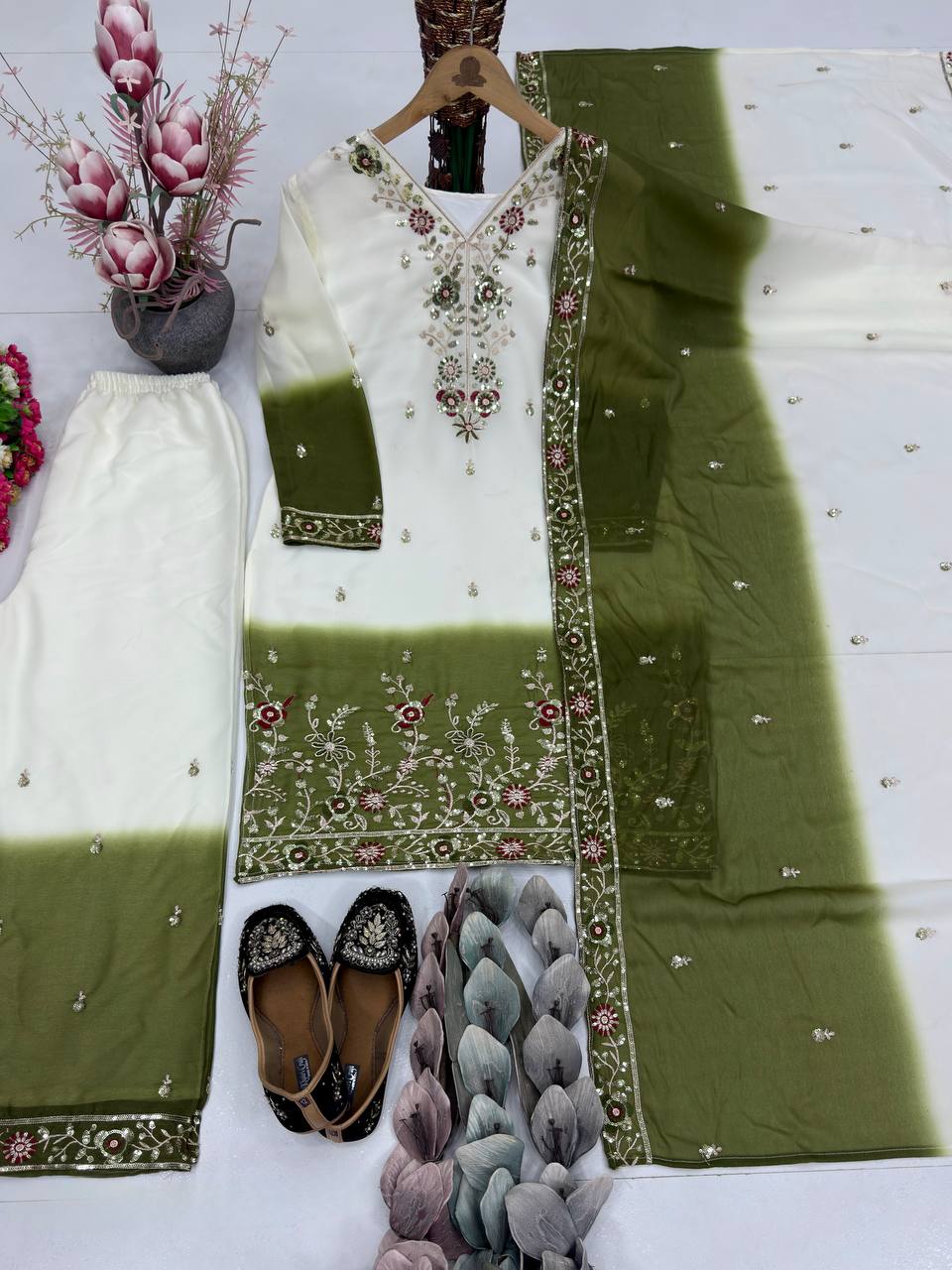 Heavy Dual Tone Peding Star Georgette Top Plazzo Dupatta Set (Green)